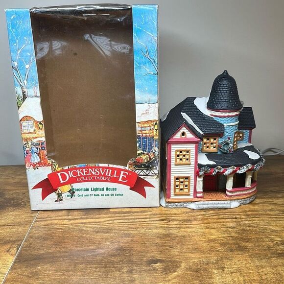 Vtg 1996 Porcelain Victorian House Dickensville Christmas Village NOMA LOOK - Picture 1 of 11